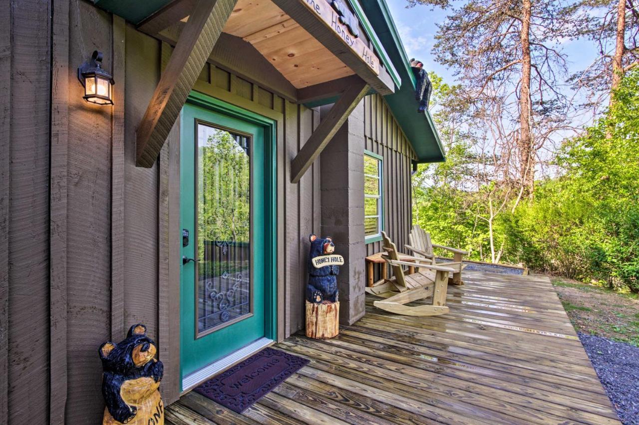 Secluded Cabin With Hot Tub, 3 Mi To Pigeon Forge! Sevierville Exterior photo