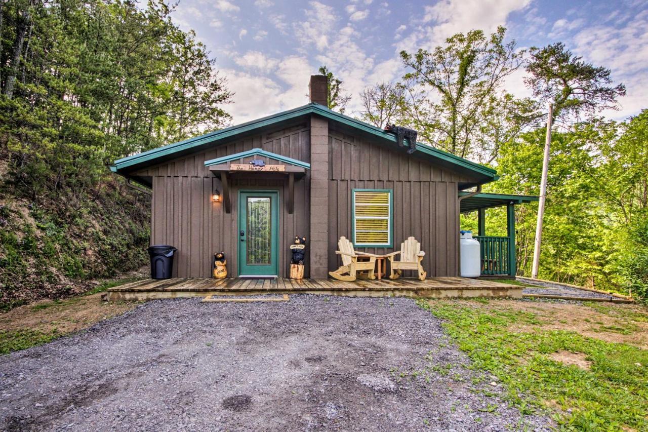 Secluded Cabin With Hot Tub, 3 Mi To Pigeon Forge! Villa Sevierville Exterior photo