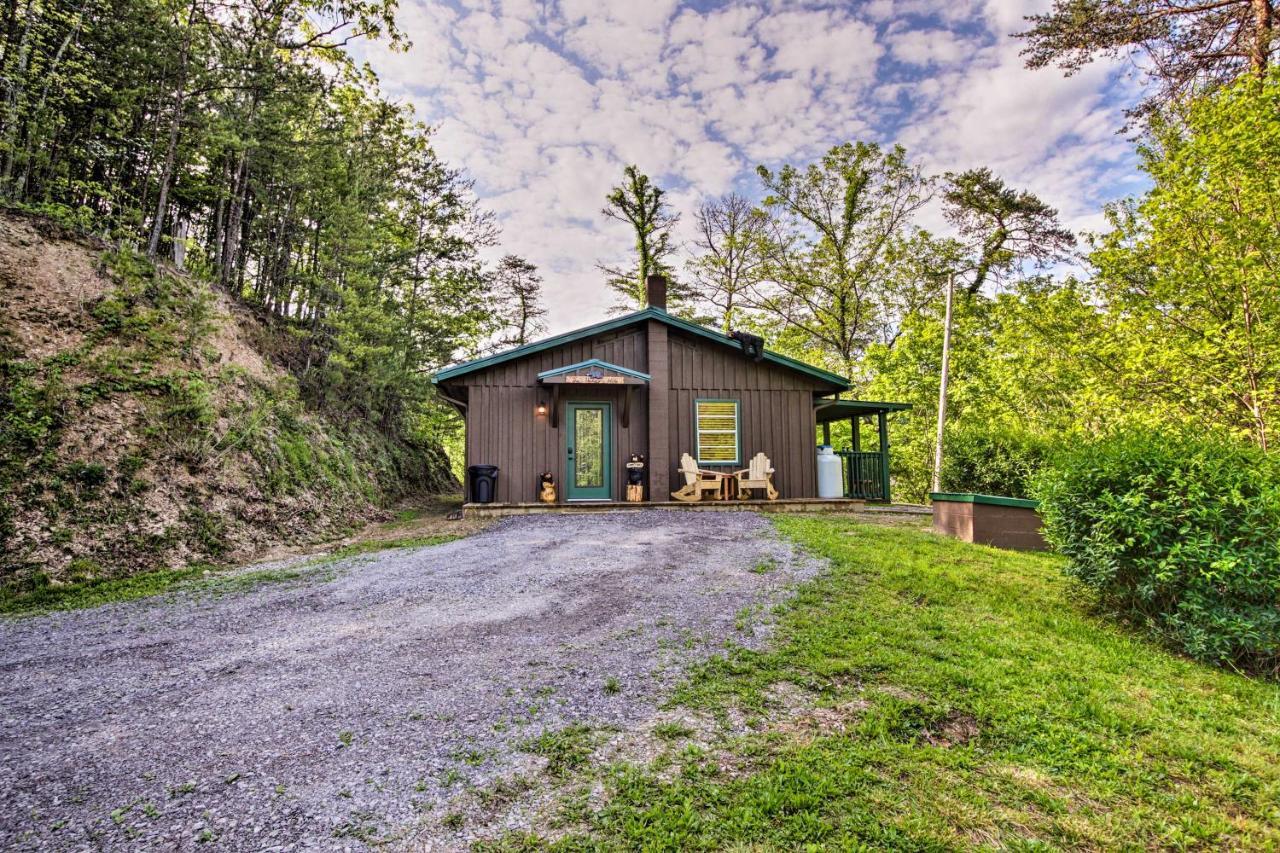 Secluded Cabin With Hot Tub, 3 Mi To Pigeon Forge! Sevierville Exterior photo