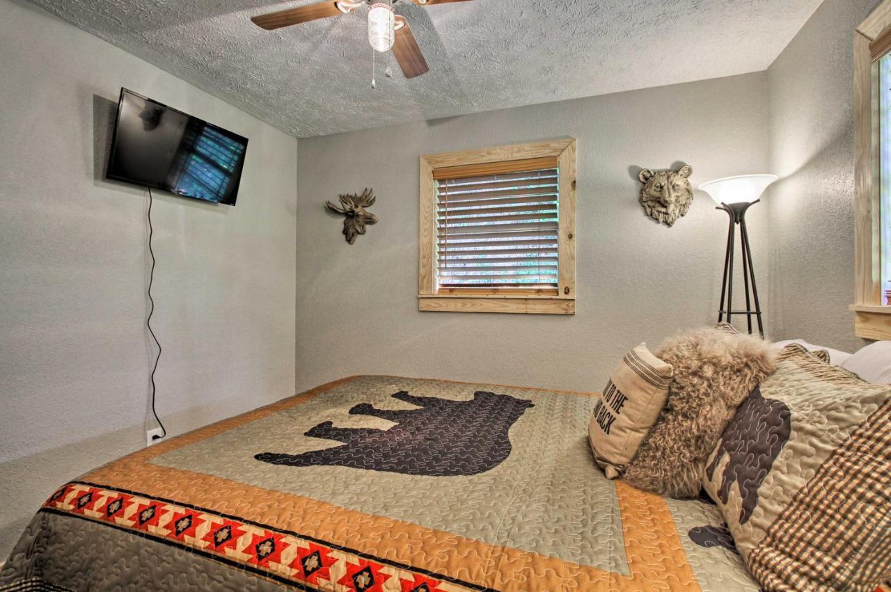 Secluded Cabin With Hot Tub, 3 Mi To Pigeon Forge! Sevierville Exterior photo